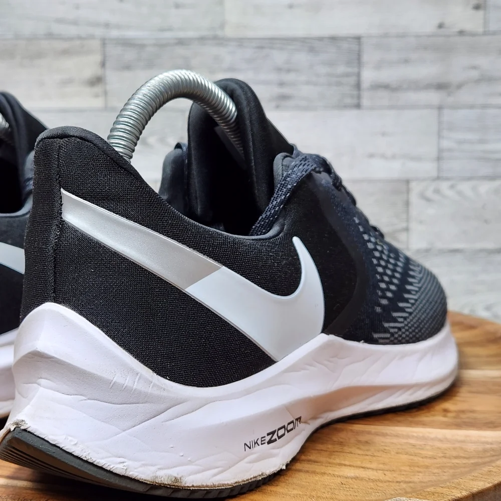 Nike Women's Size 8 Zoom Winflo 6 Shoes Black Running Sneakers BQ3192-003 - Picture 9 of 16